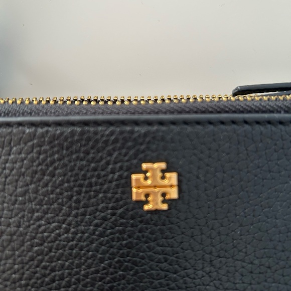 Tory Burch black cross body bag 6 3/4 by 10 - Picture 9 of 9